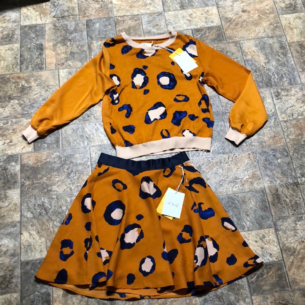Two piece cheetah print set